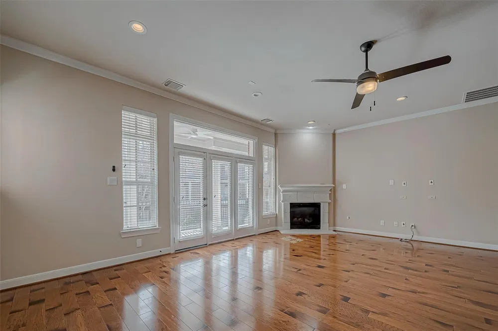 38 Islewood Boulevard The Woodlands, TX 77380