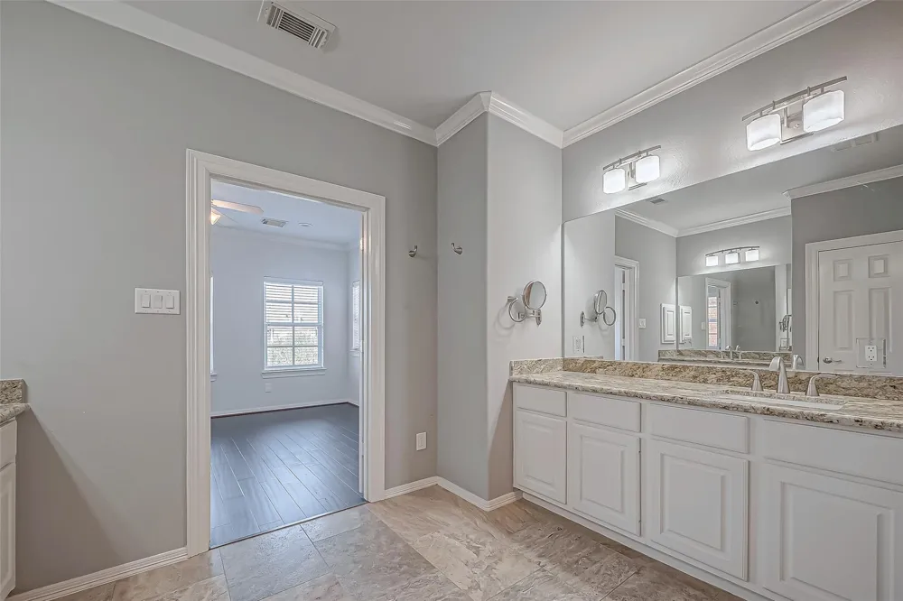 38 Islewood Boulevard The Woodlands, TX 77380