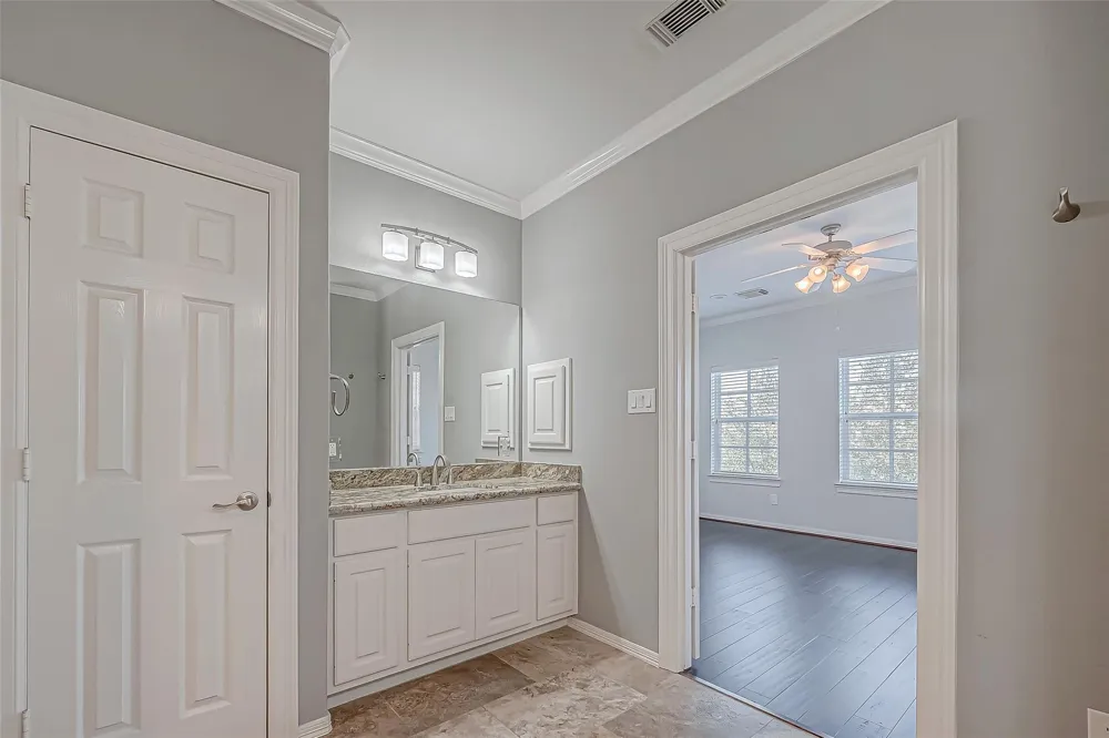 38 Islewood Boulevard The Woodlands, TX 77380