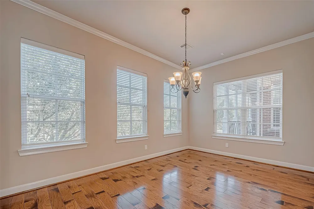 38 Islewood Boulevard The Woodlands, TX 77380