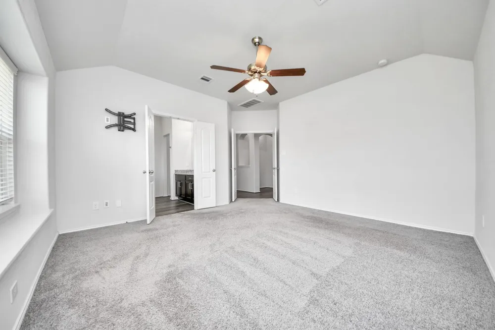 5186 Dry Hollow Drive Alvin, TX 77511