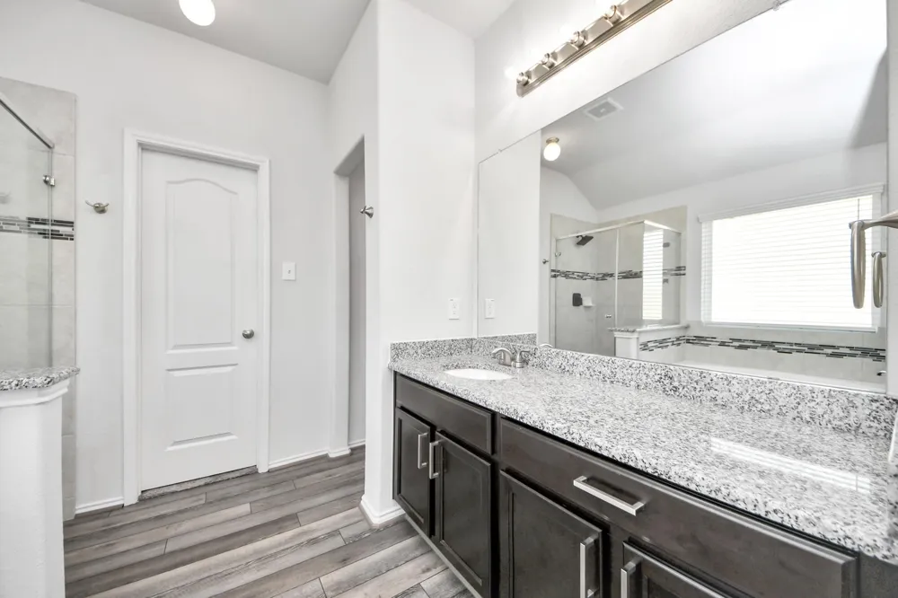 5186 Dry Hollow Drive Alvin, TX 77511