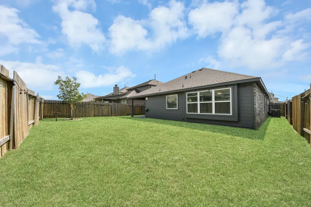 5186 Dry Hollow Drive Alvin, TX 77511