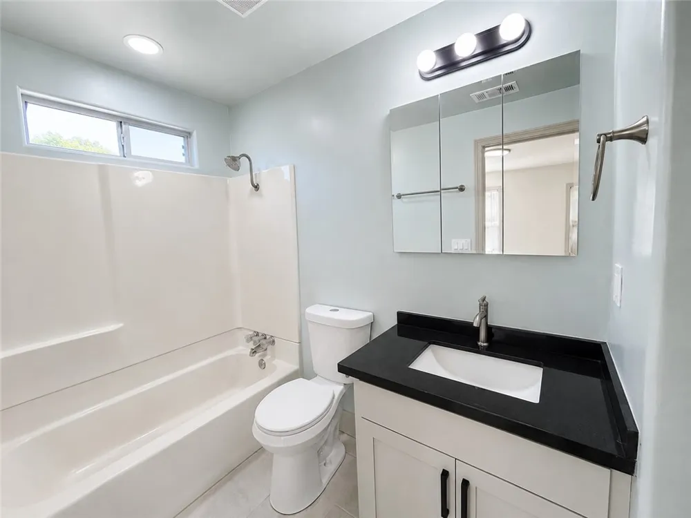 3243 E Platt Fresno, CA 93702
