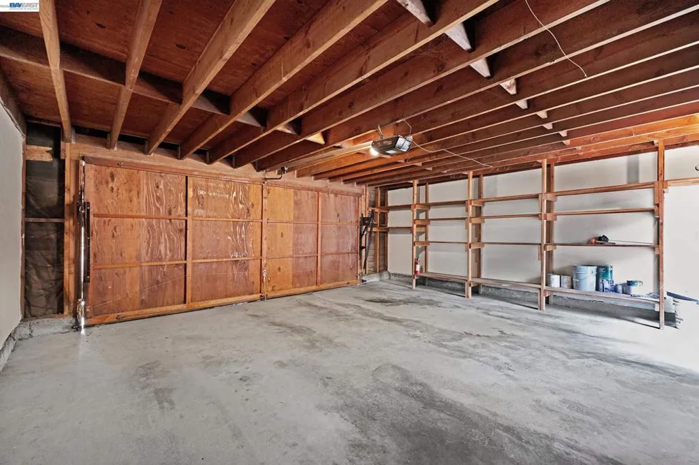 3122 La Cresta Alameda, CA 94502