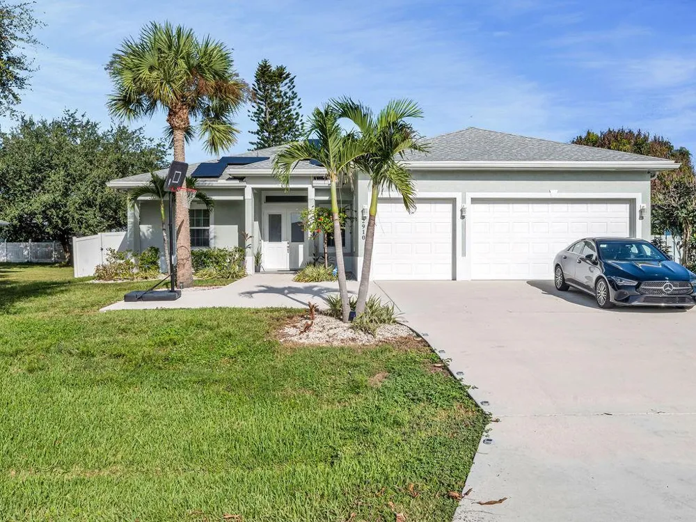 2910 SW Sterling Street Port St. Lucie, FL 34953