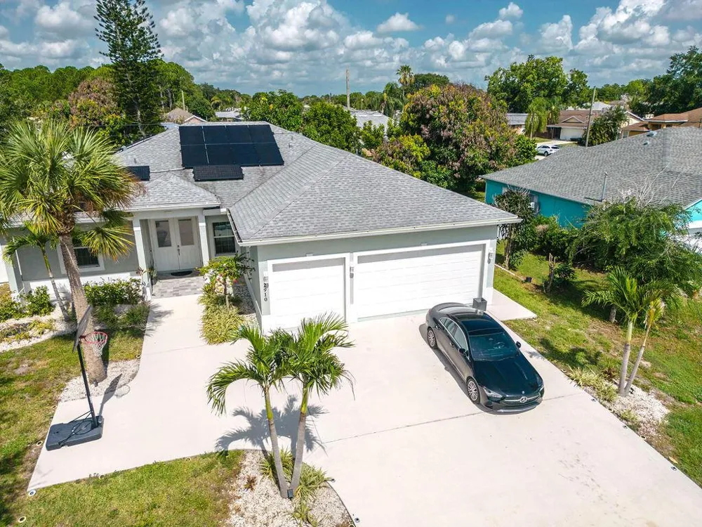 2910 SW Sterling Street Port St. Lucie, FL 34953