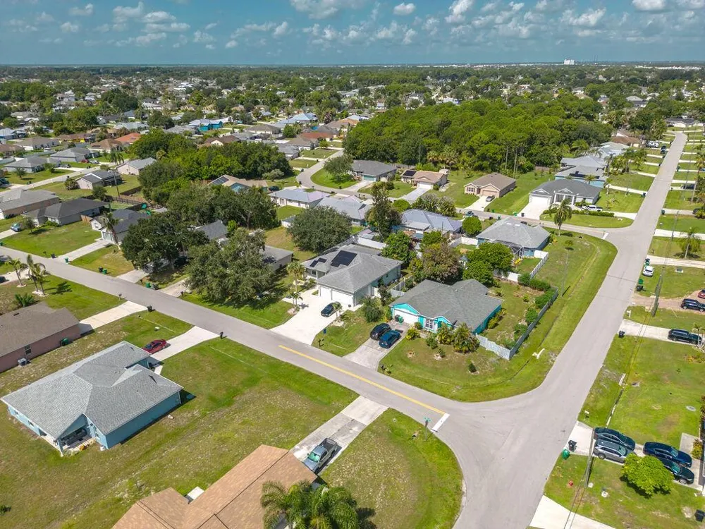 2910 SW Sterling Street Port St. Lucie, FL 34953
