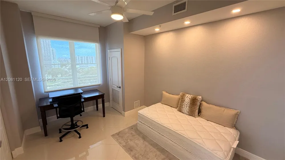 1830 Radius Dr #1114 Hollywood, FL 33020