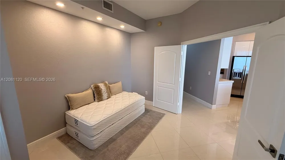 1830 Radius Dr #1114 Hollywood, FL 33020