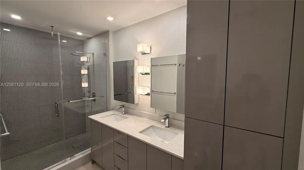 1830 Radius Dr #1114 Hollywood, FL 33020