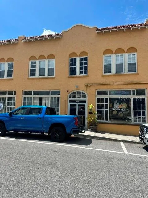 101 W COURT STREET #c Tarpon Springs, FL 34689