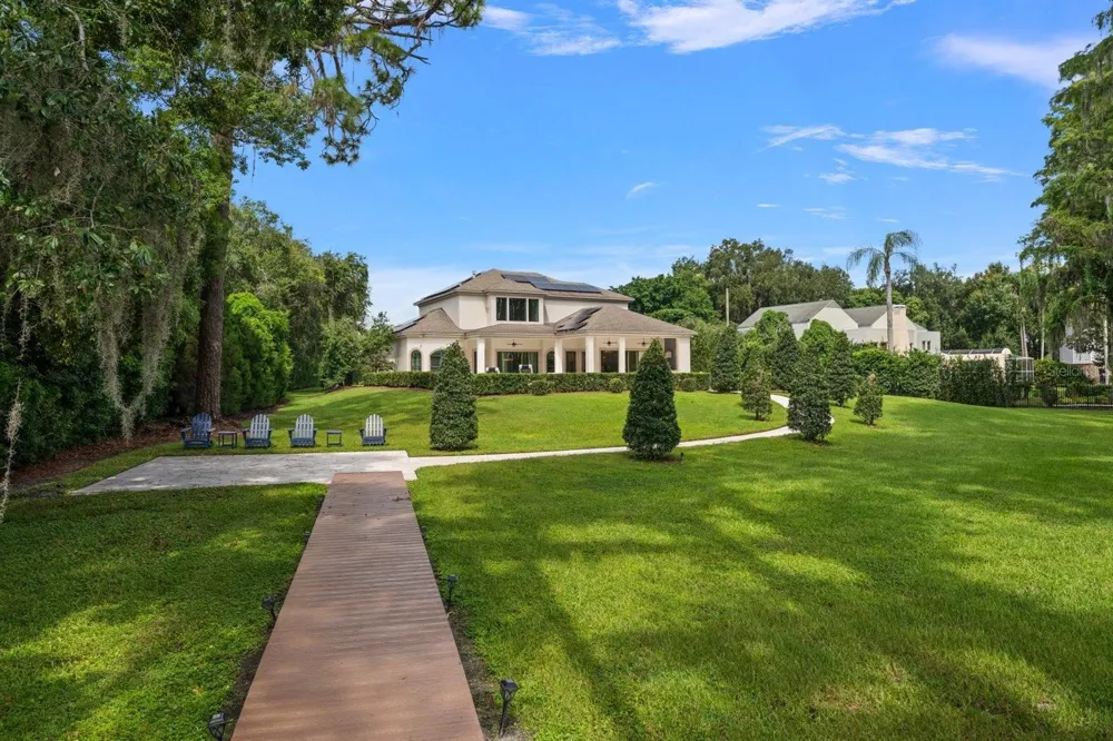 9412 EDDINGS ROAD Odessa, FL 33556
