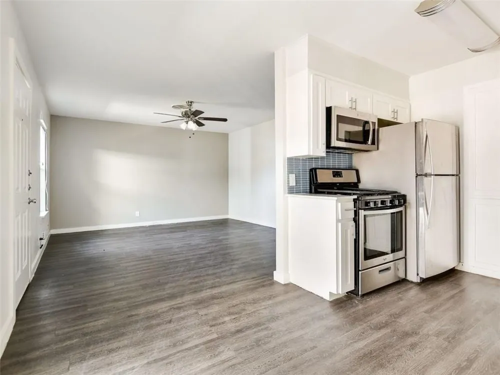 6113 Manor Road #A Austin, TX 78723