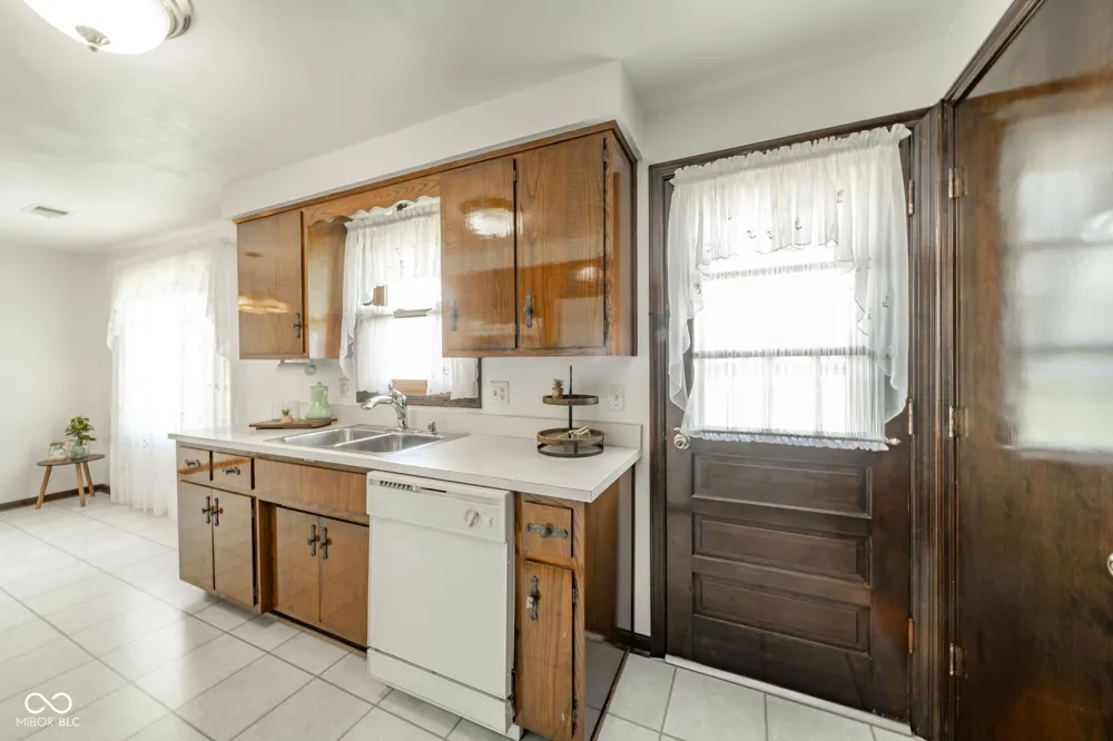 4212 Alhambra Drive Anderson, IN 46013