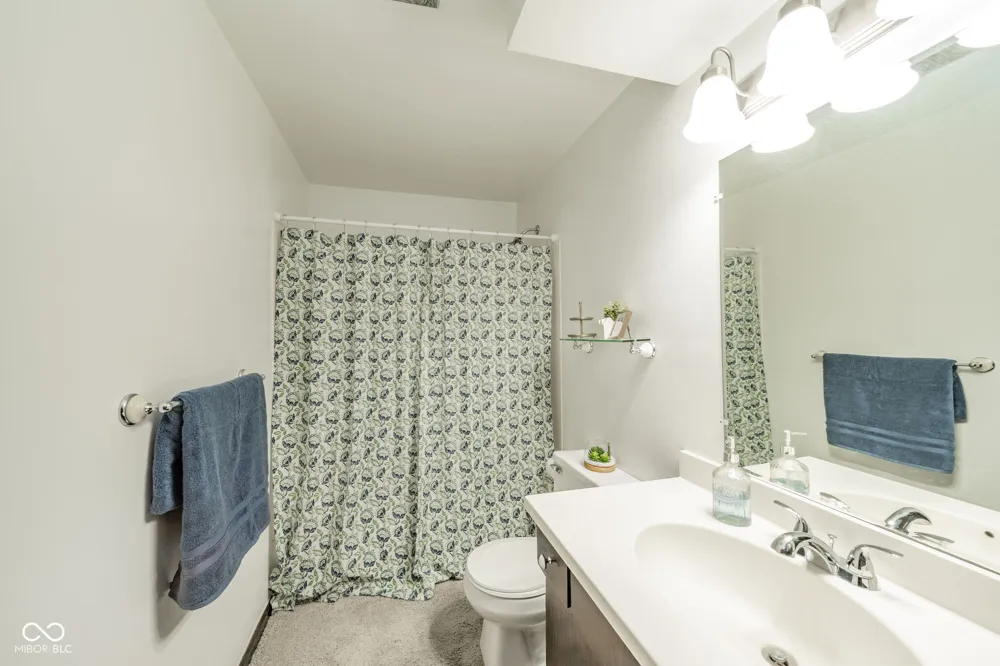 4212 Alhambra Drive Anderson, IN 46013
