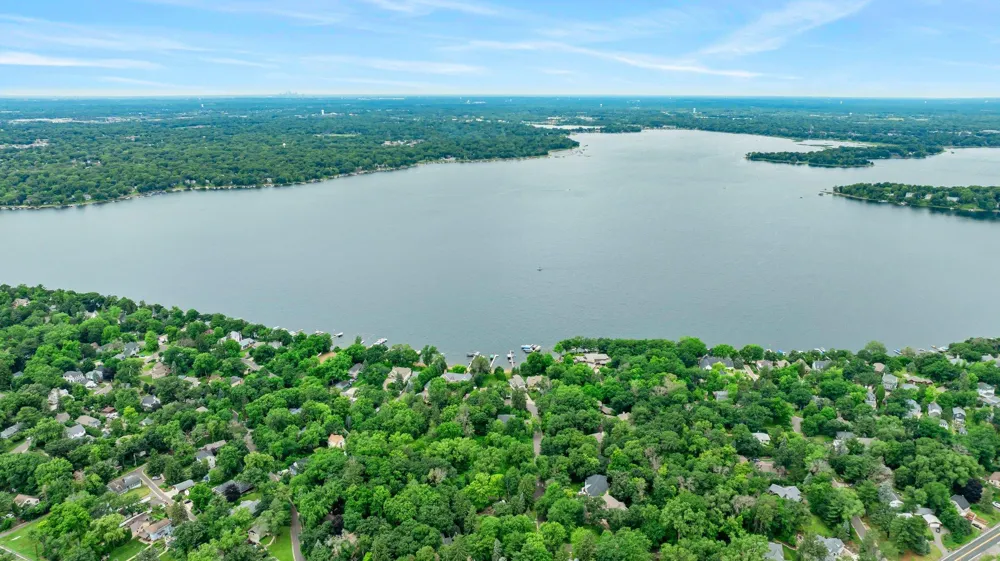 1161 Park Avenue Mahtomedi, MN 55115