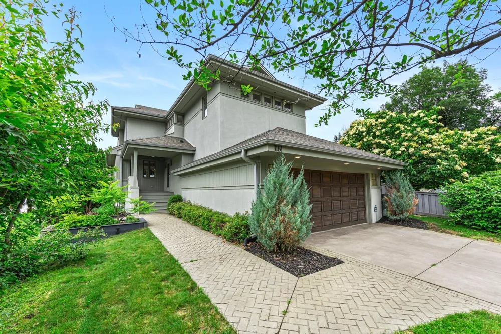 1161 Park Avenue Mahtomedi, MN 55115