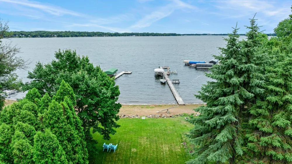 1161 Park Avenue Mahtomedi, MN 55115