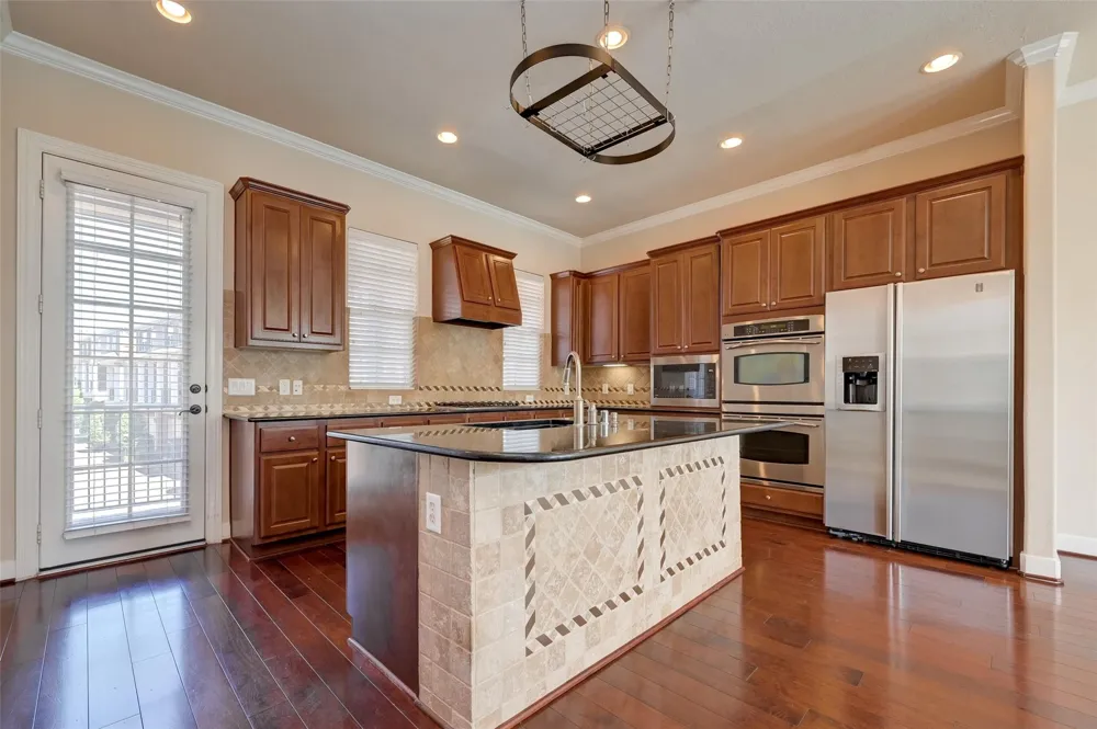 74 Shell Port Square The Woodlands, TX 77380
