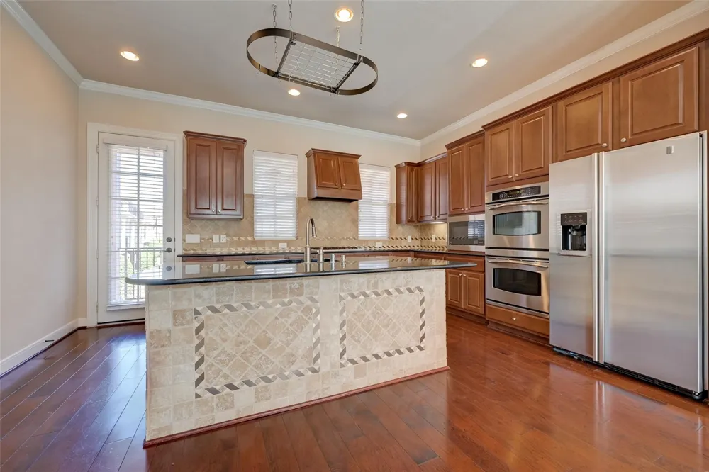 74 Shell Port Square The Woodlands, TX 77380