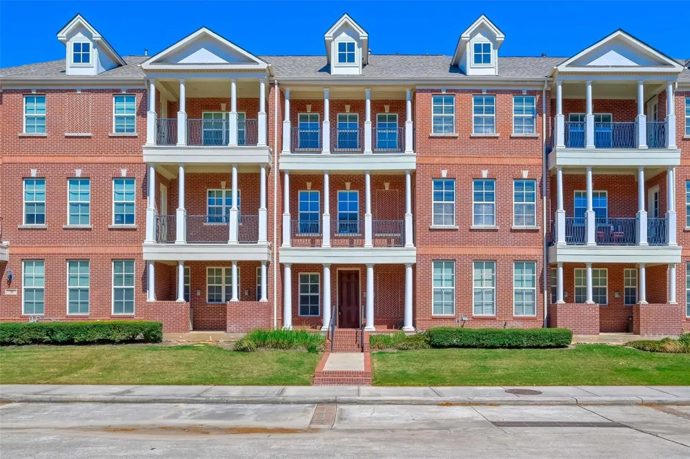 74 Shell Port Square The Woodlands, TX 77380