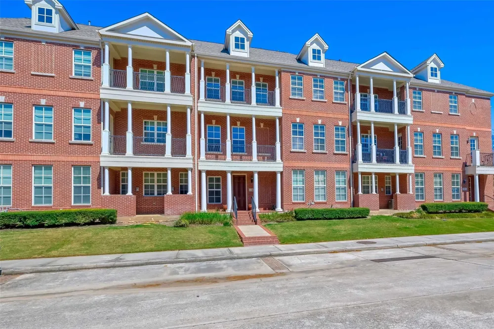 74 Shell Port Square The Woodlands, TX 77380