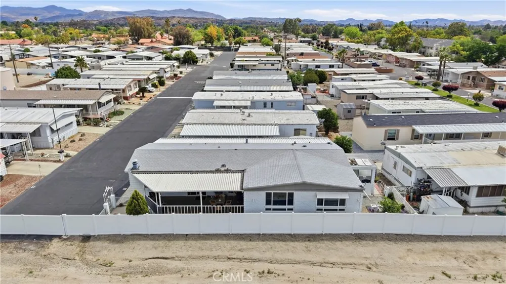 655 E Main #98 San Jacinto, CA 92583