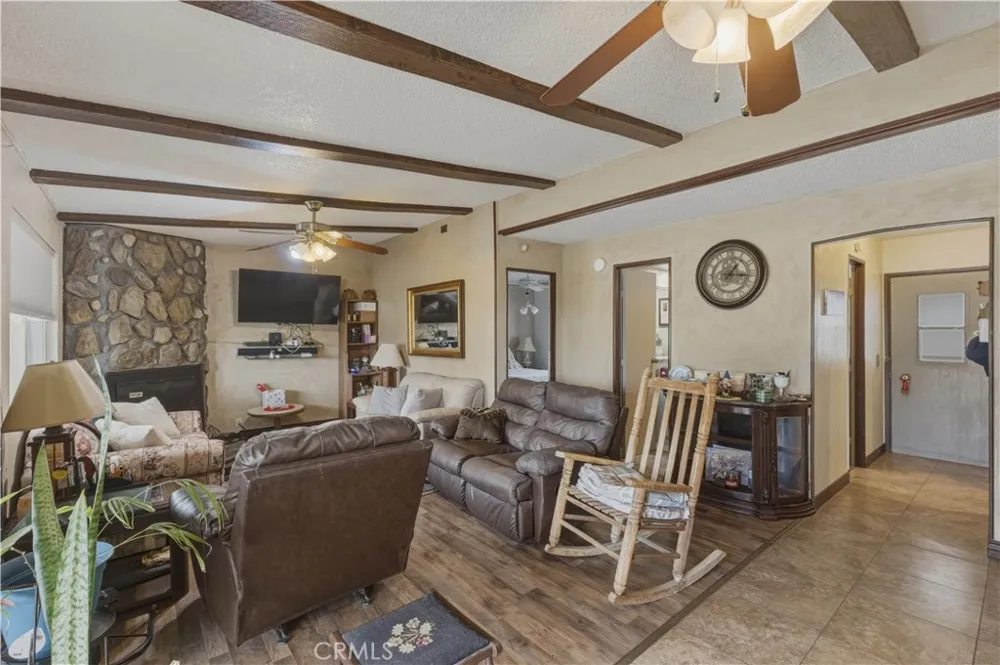 655 E Main #98 San Jacinto, CA 92583