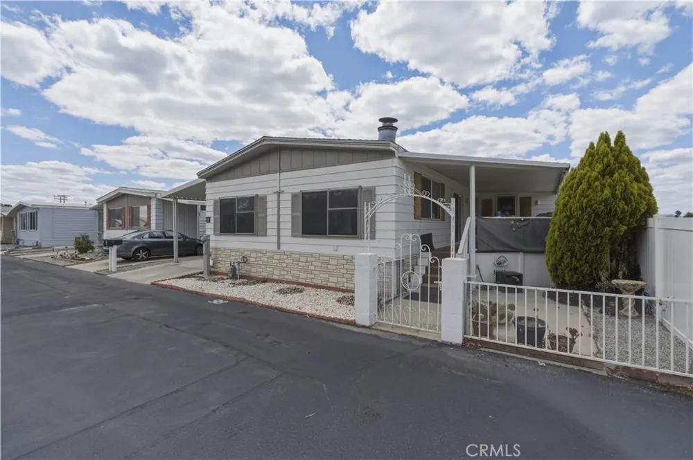 655 E Main #98 San Jacinto, CA 92583