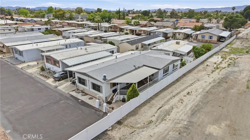 655 E Main #98 San Jacinto, CA 92583