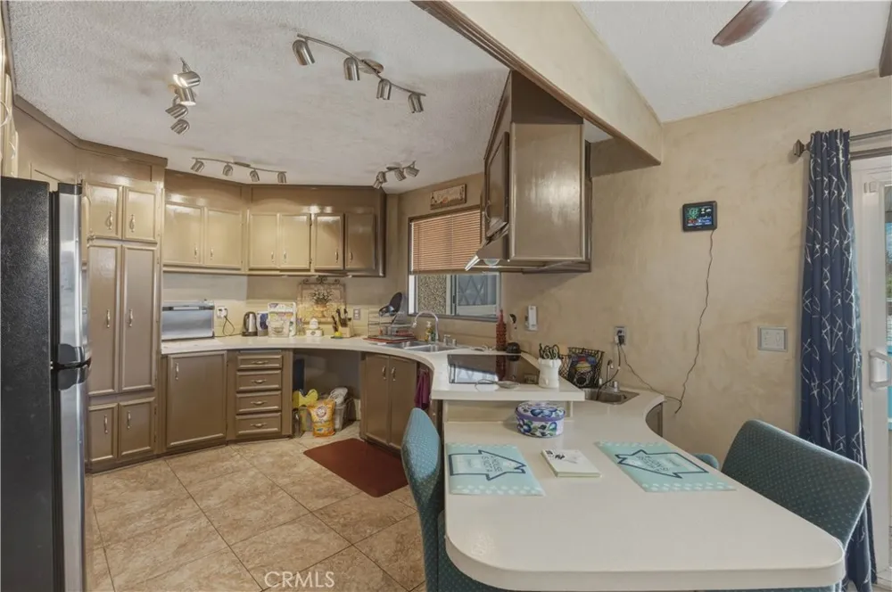 655 E Main #98 San Jacinto, CA 92583