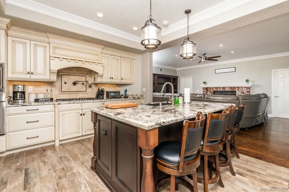 2340 Lomica Pl Escondido, CA 92029