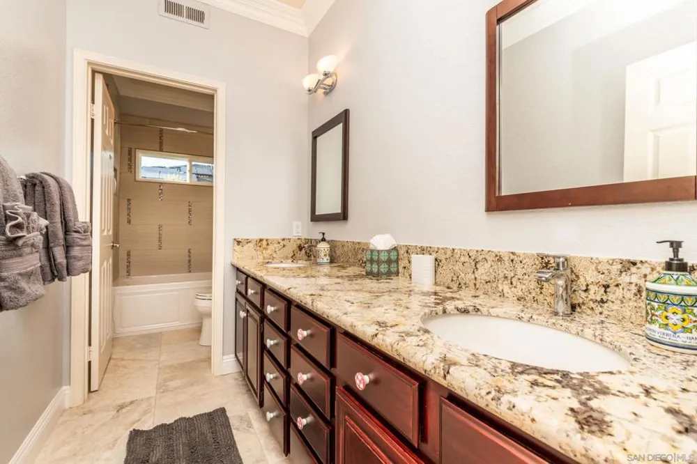 2340 Lomica Pl Escondido, CA 92029