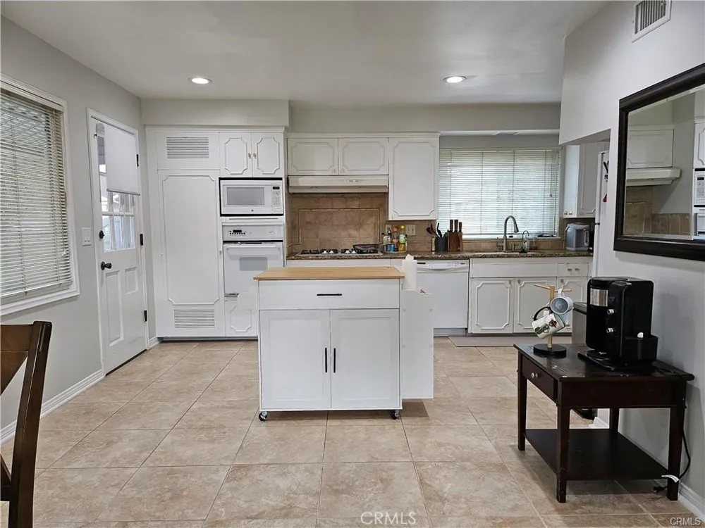 15636 Fada Drive La Mirada, CA 90638
