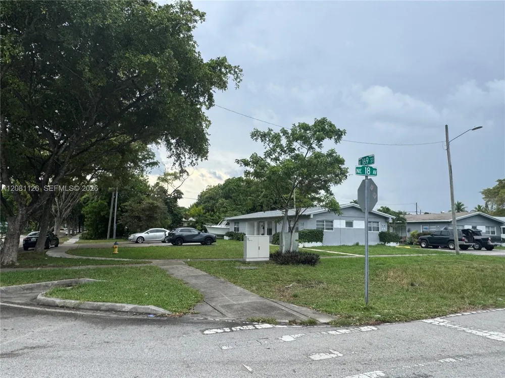 16900 NE 18th Ave North Miami Beach, FL 33162