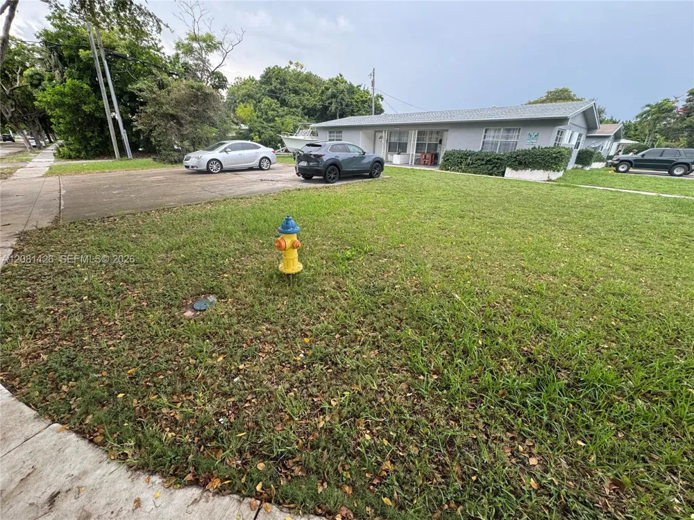 16900 NE 18th Ave North Miami Beach, FL 33162