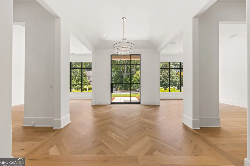 4550 Jolyn PL Sandy Springs, GA 30342