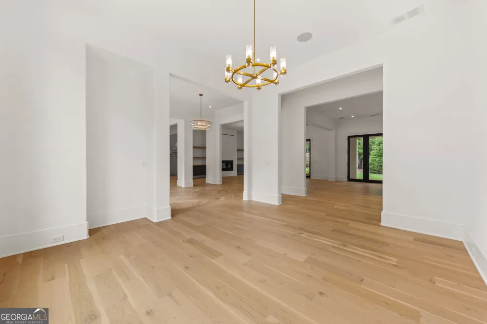 4550 Jolyn PL Sandy Springs, GA 30342