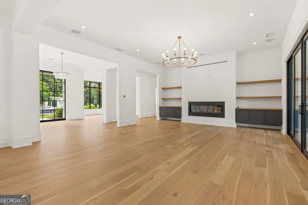 4550 Jolyn PL Sandy Springs, GA 30342