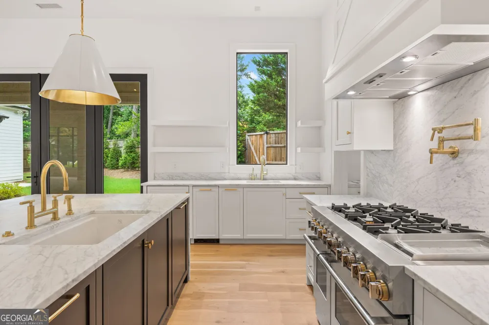 4550 Jolyn PL Sandy Springs, GA 30342