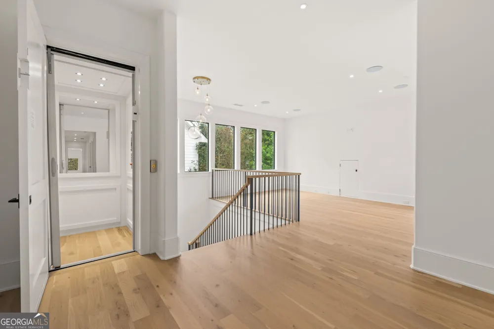 4550 Jolyn PL Sandy Springs, GA 30342