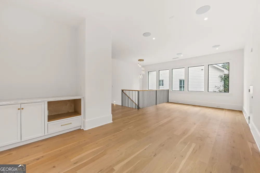4550 Jolyn PL Sandy Springs, GA 30342