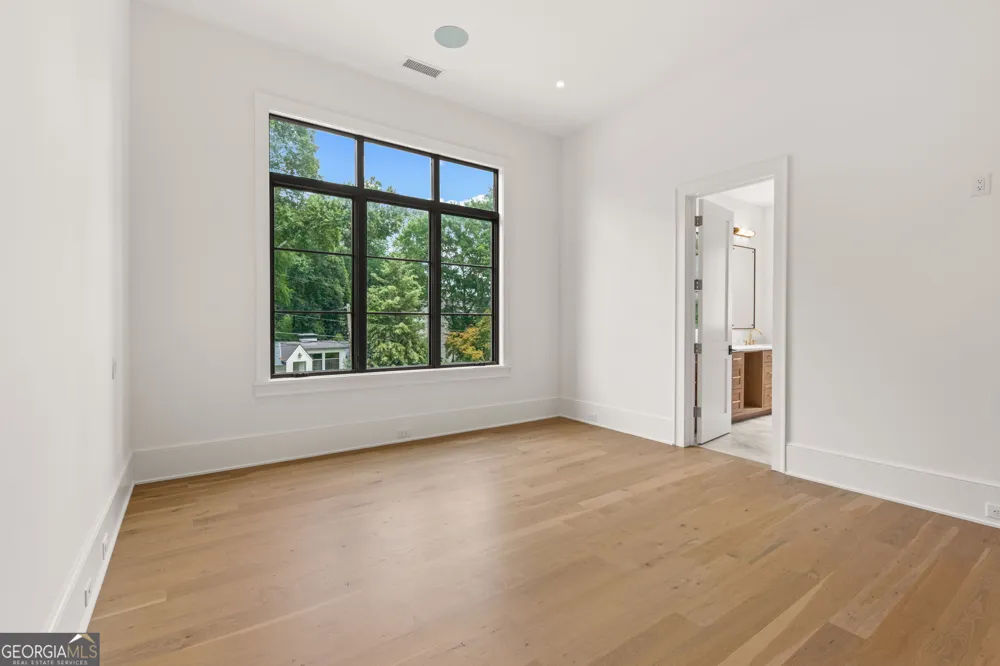 4550 Jolyn PL Sandy Springs, GA 30342