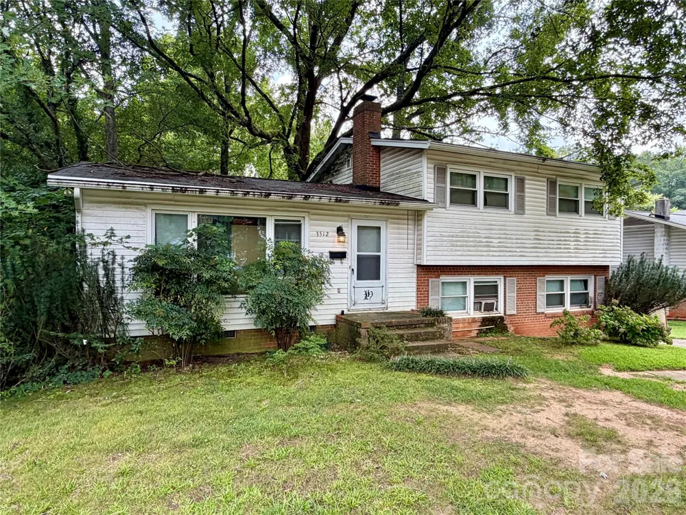 3512 Winterfield Place Charlotte, NC 28205