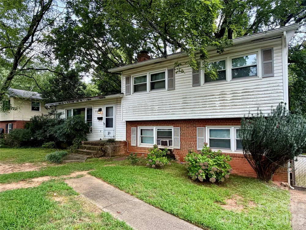 3512 Winterfield Place Charlotte, NC 28205