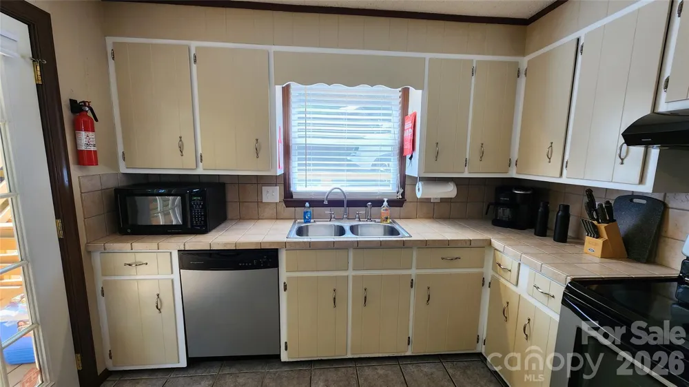 188 Forest Lane Blowing Rock, NC 28605