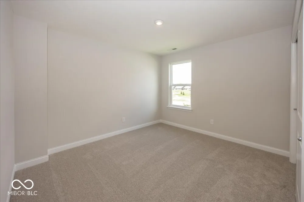 5589 Gaston Road Avon, IN 46123