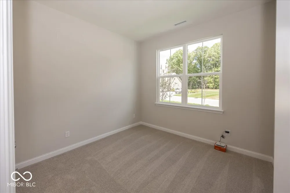 5589 Gaston Road Avon, IN 46123