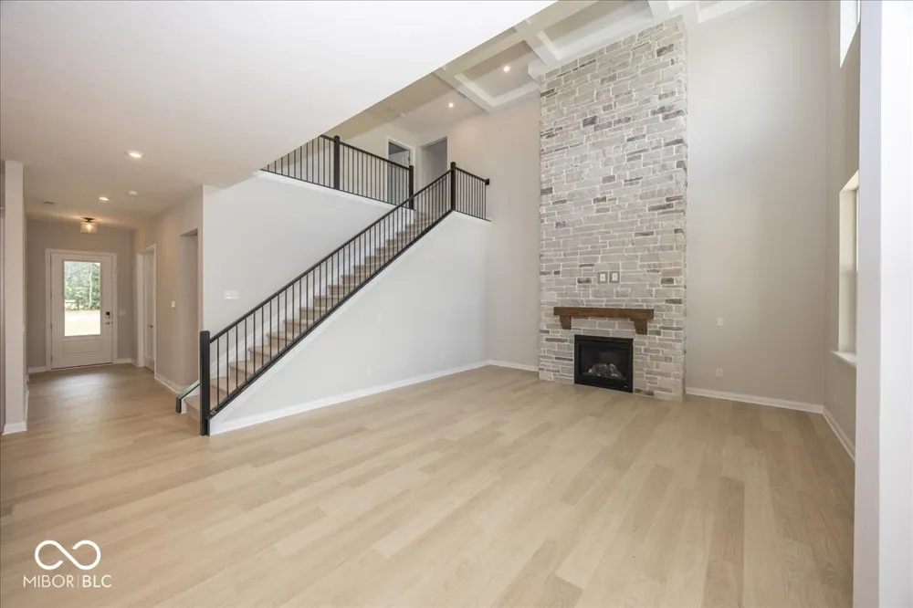 5589 Gaston Road Avon, IN 46123